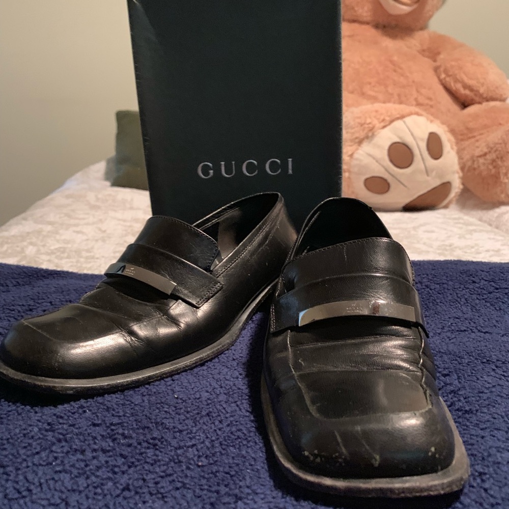 Gucci gorgeous and comfortable black shoes